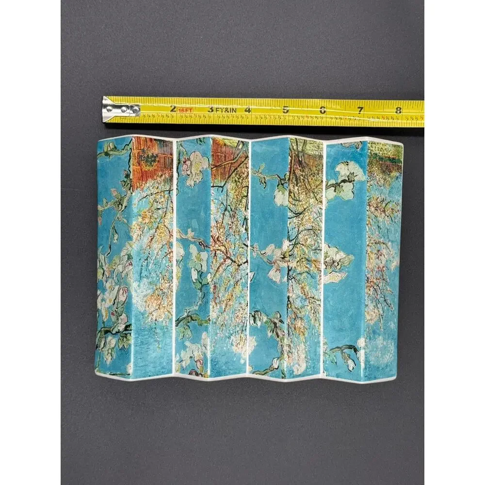 Royal Goedewaagen Paul Baars Four Tulips Vase Van Gogh Almond Blossom Holland